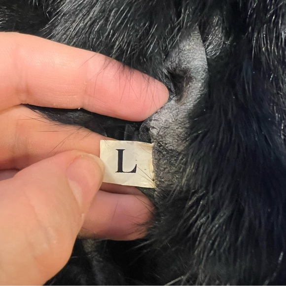 Vintage Black Rabbit Fur Coat | Size Large - Picture 7 of 9